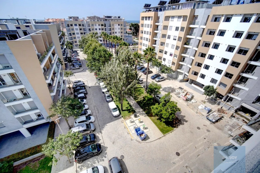 Apartamento T3 para Venda em Carcavelos e Parede Foto 33
