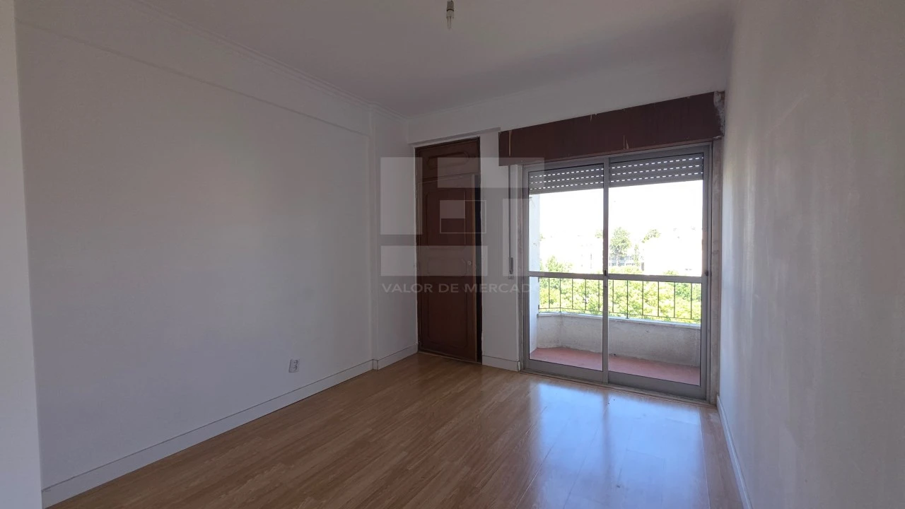 Apartamento T3 para Venda em Queluz e Belas Foto 19