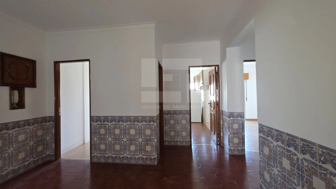 Apartamento T3 para Venda em Queluz e Belas Foto 25