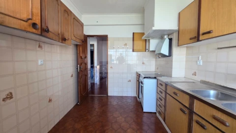 Apartamento T3 para Venda em Queluz e Belas