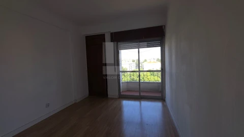 Apartamento T3 para Venda em Queluz e Belas