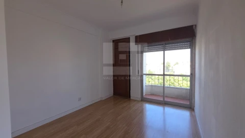 Apartamento T3 para Venda em Queluz e Belas