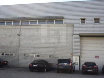 Armazém para Arrendamento em Alverca do Ribatejo e Sobralinho