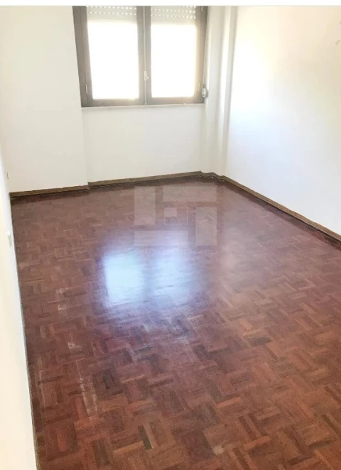 Apartamento T2 para Venda em Odivelas