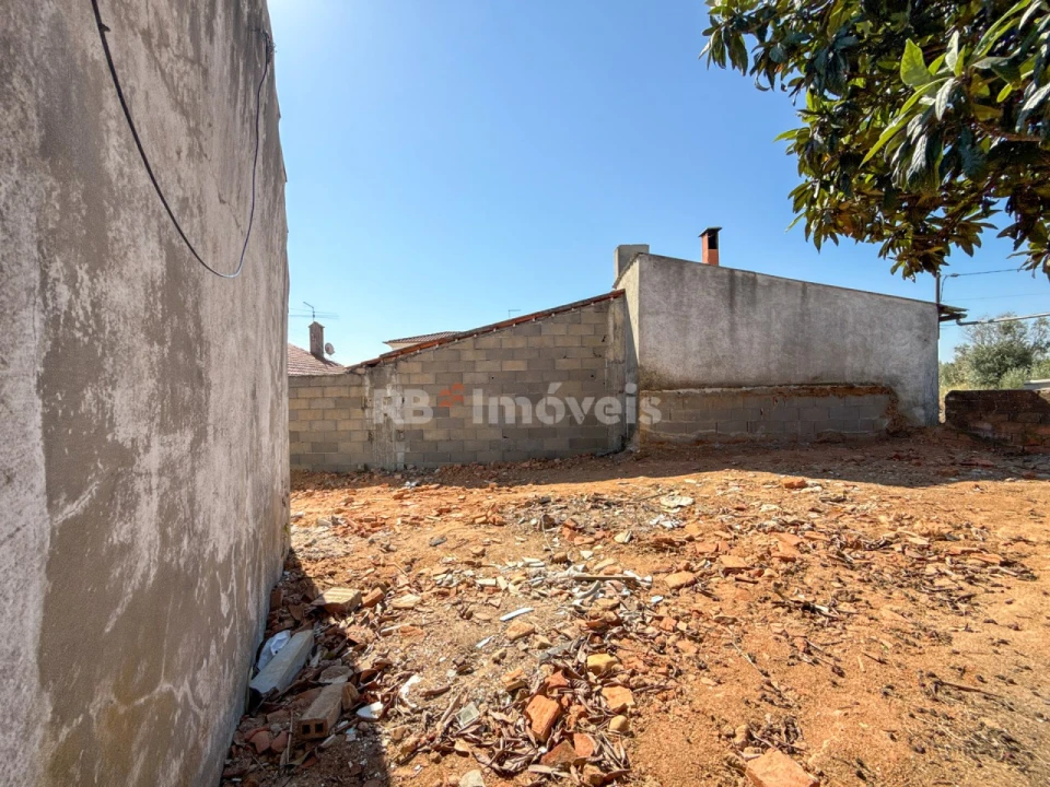 Moradia T4 para Venda em Riachos Foto 22