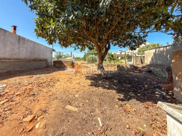 Moradia T4 para Venda em Riachos
