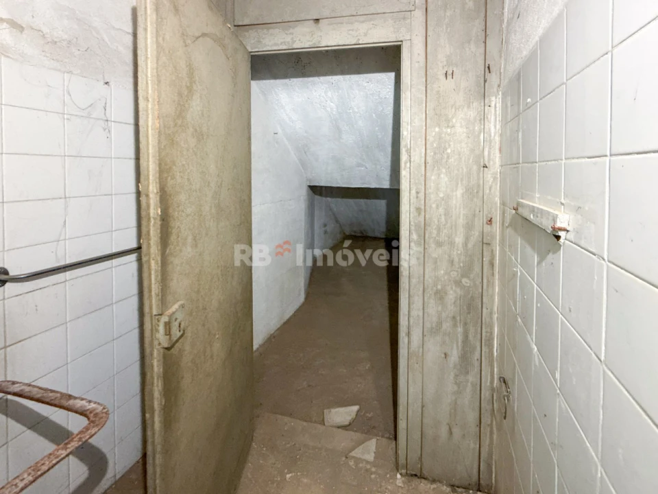 Prédio para Venda em Abrantes (São Vicente e São João) e Alferrarede Foto 9