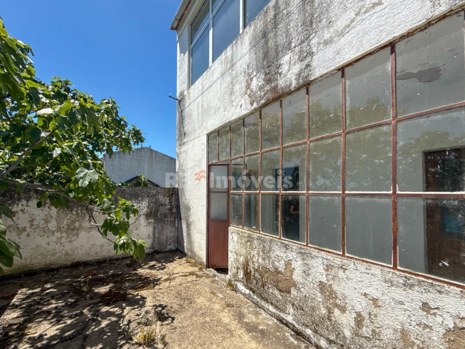 Prédio para Venda em Abrantes (São Vicente e São João) e Alferrarede Foto 44