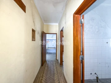 Prédio para Venda em Abrantes (São Vicente e São João) e Alferrarede