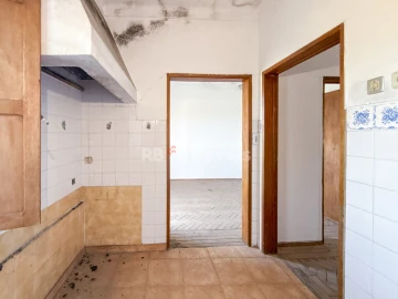 Prédio para Venda em Abrantes (São Vicente e São João) e Alferrarede