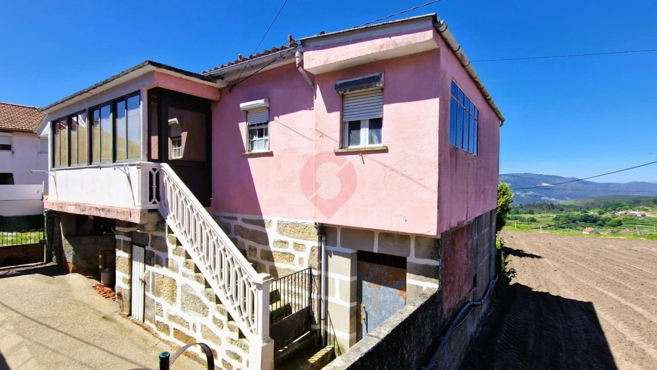 Moradia T3 para Venda em Anhões e Luzio Foto 4