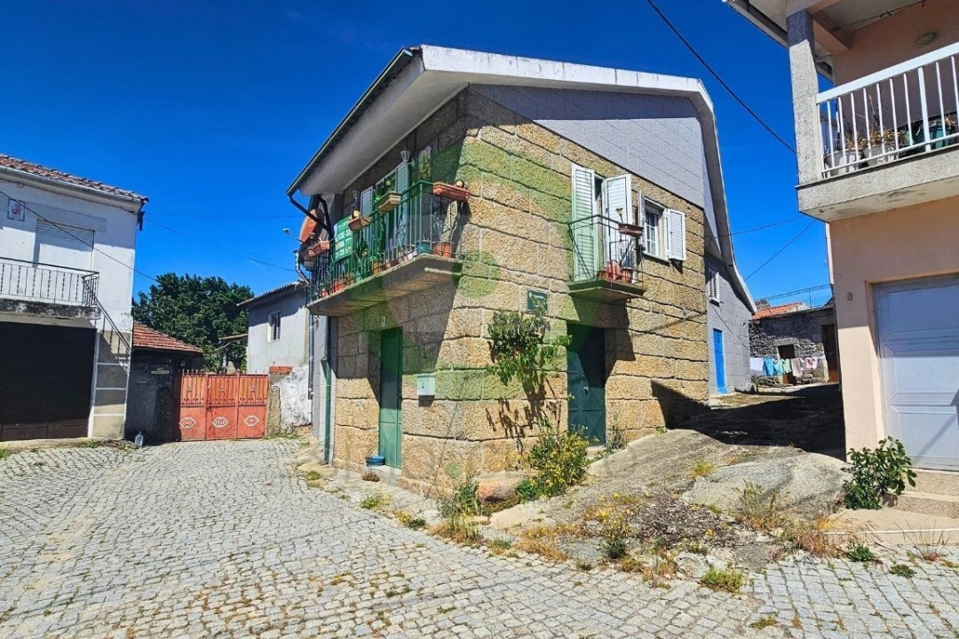 Moradia T3 para Venda em Lebução, Fiães e Nozelos Foto 2