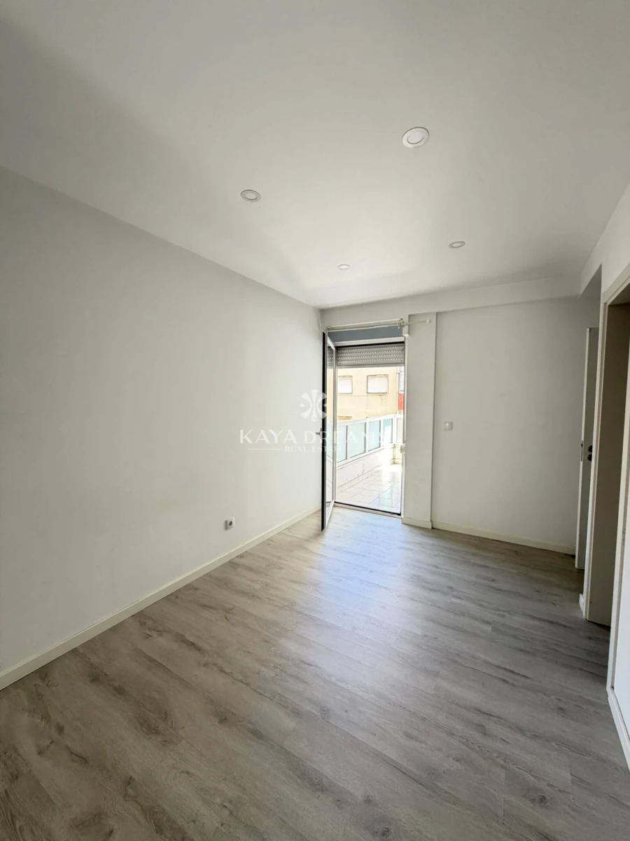 Apartamento T3 para Venda em Odivelas Foto 18