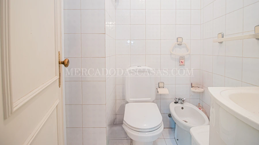 Apartamento T3 para Venda em Espinho Foto 5