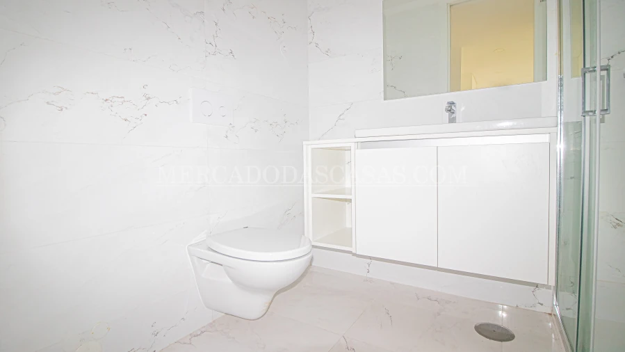 Apartamento T1 para Venda em Espinho Foto 9