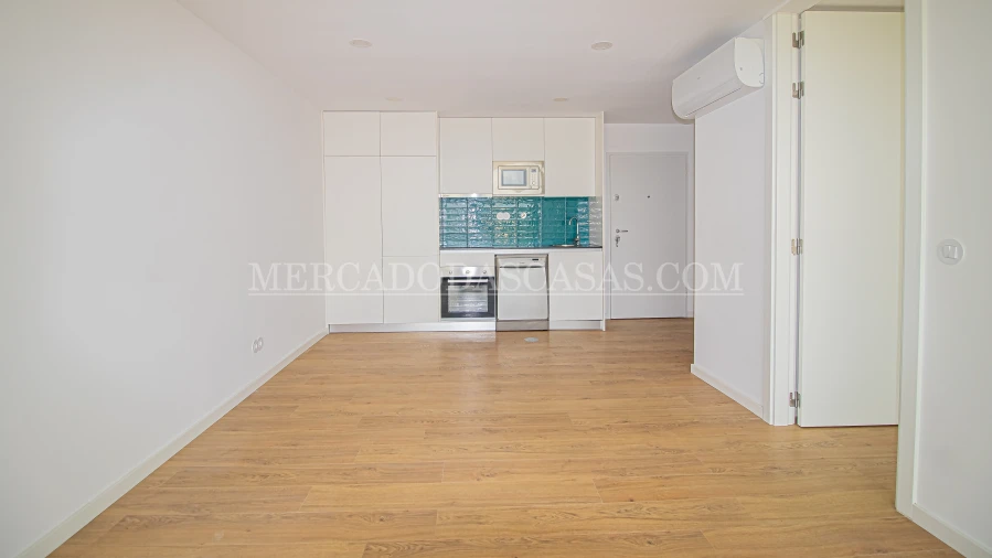 Apartamento T1 para Venda em Espinho Foto 2