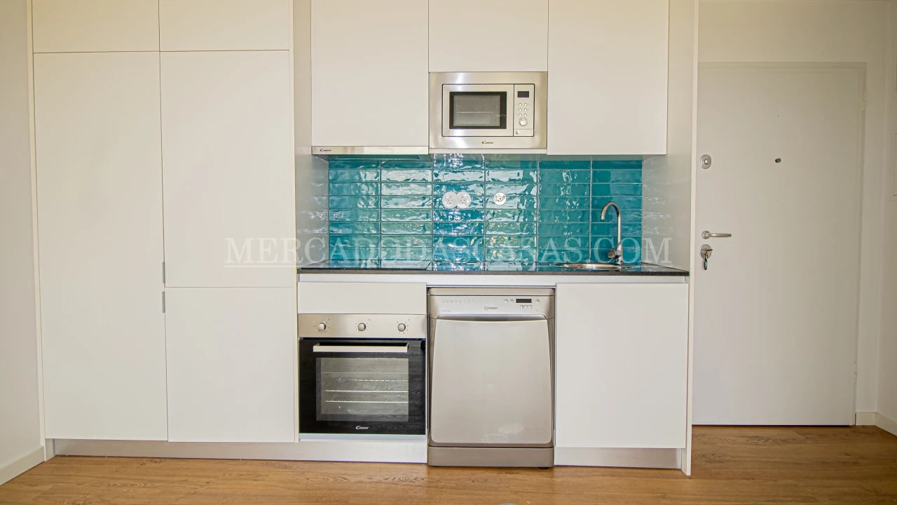 Apartamento T1 para Venda em Espinho Foto 3
