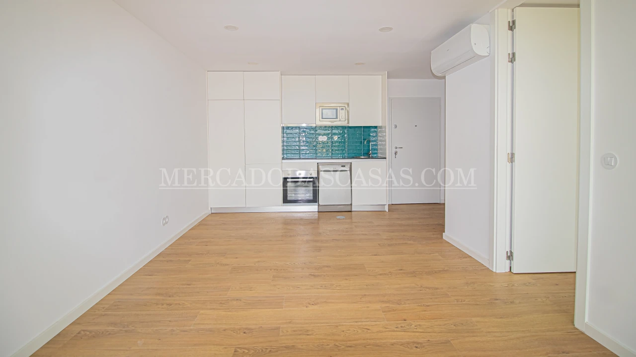 Apartamento T1 para Venda em Espinho Foto 2