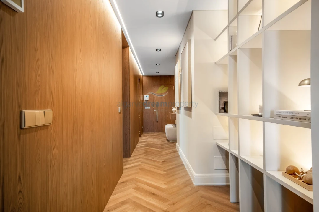 Apartamento T2 para Venda em Estômbar e Parchal Foto 22