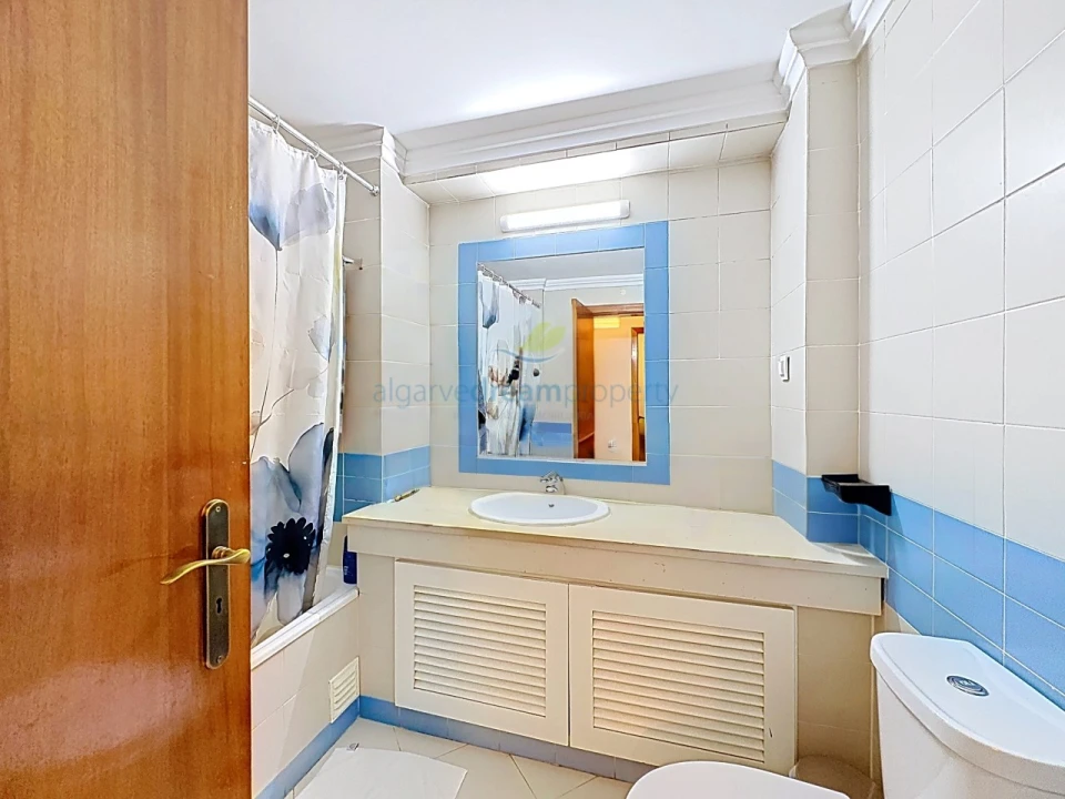 Apartamento T1 para Venda em Albufeira e Olhos de Água Foto 21