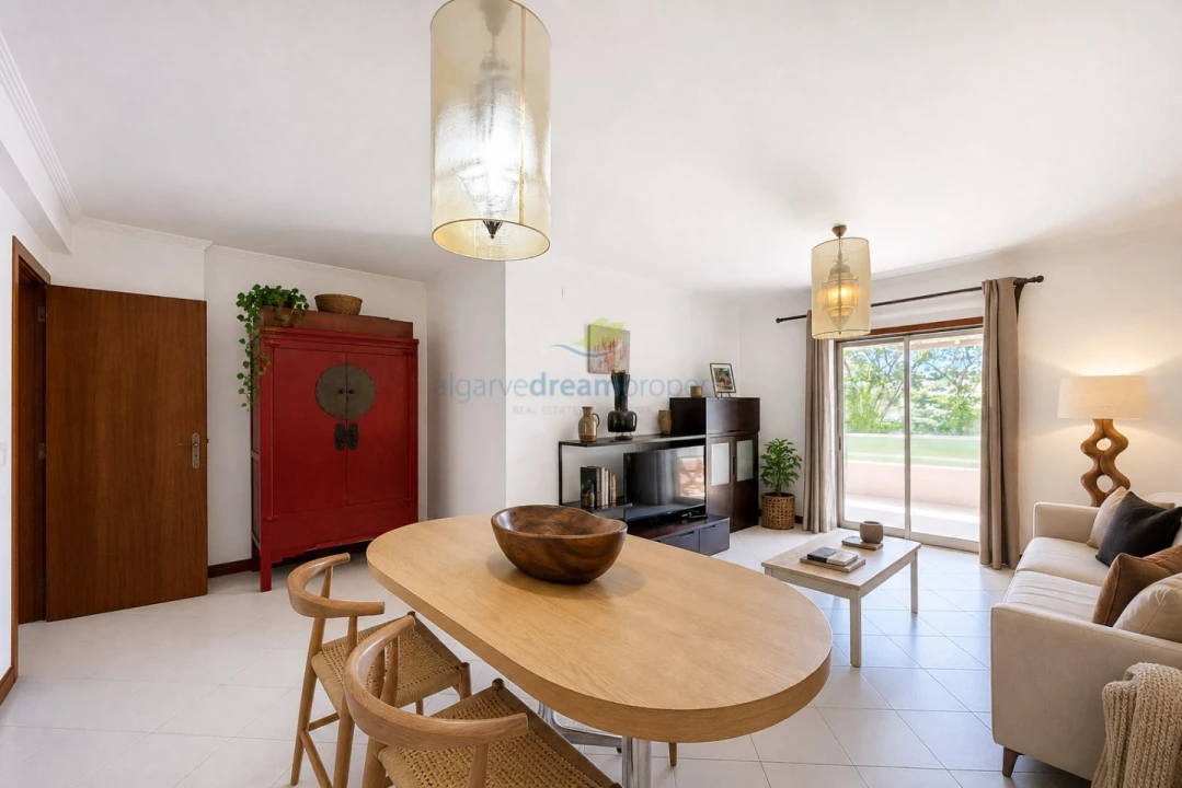 Apartamento T1 para Venda em Albufeira e Olhos de Água Foto 2