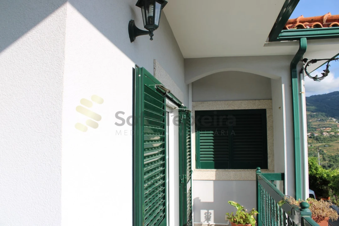 Moradia T4 para Venda em Frende Foto 8