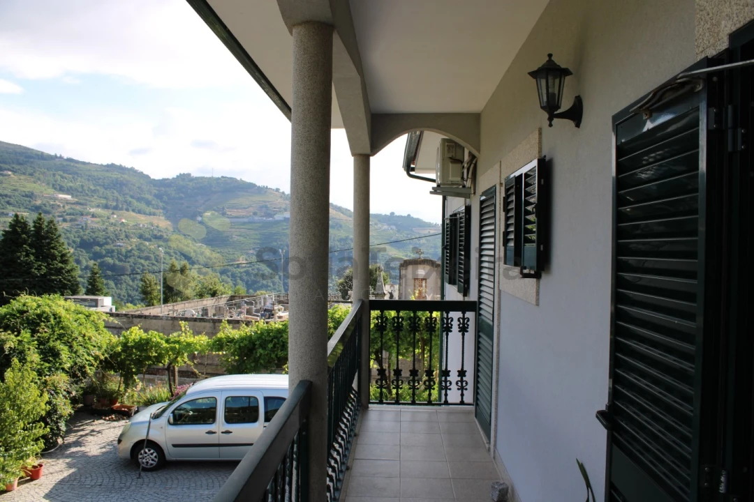 Moradia T4 para Venda em Frende Foto 9
