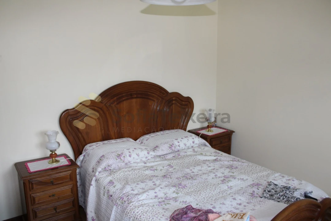 Moradia T4 para Venda em Frende Foto 15