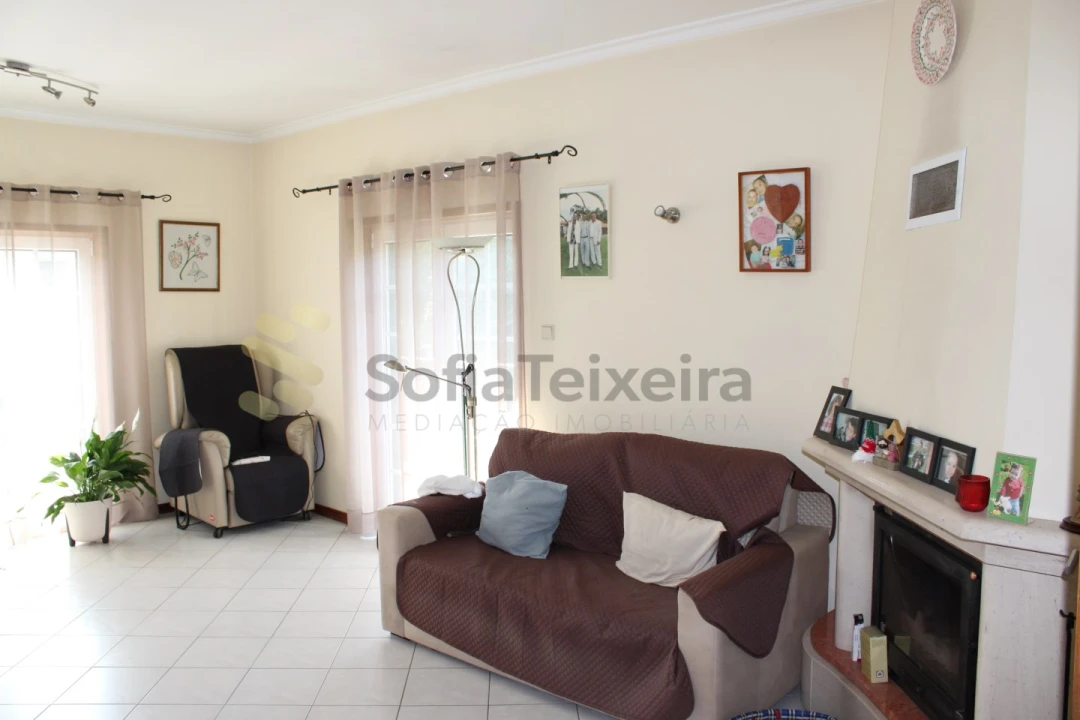 Moradia T4 para Venda em Frende Foto 25