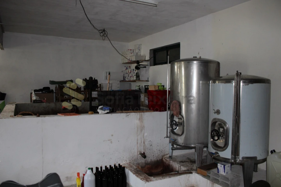 Moradia T4 para Venda em Frende Foto 34