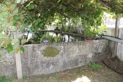 Moradia T4 para Venda em Frende