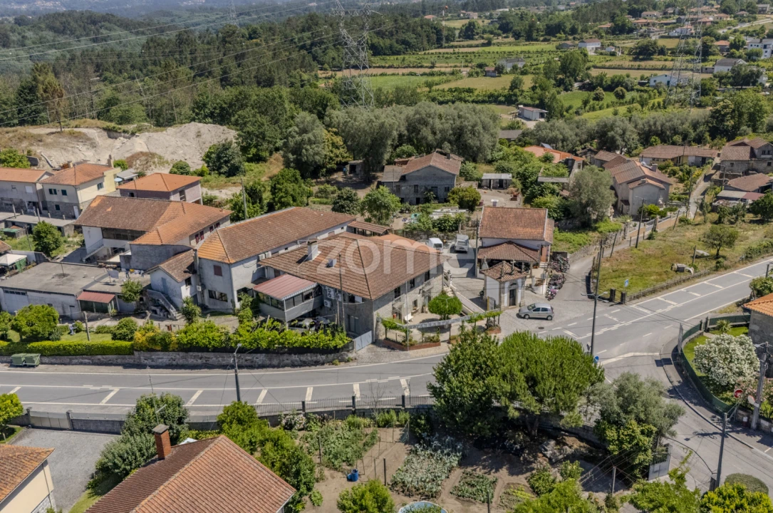 Moradia T7 para Venda em Águas Santas e Moure Foto 4