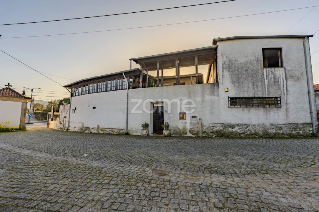 Moradia T7 para Venda em Águas Santas e Moure Foto 34