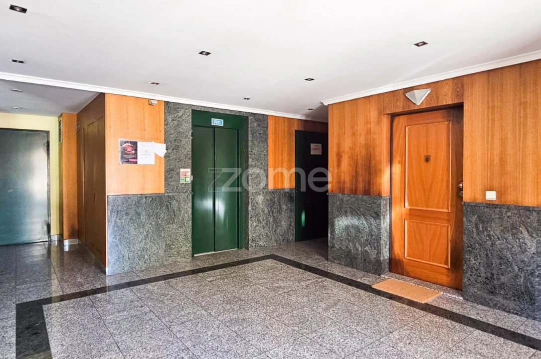 Apartamento T1 para Arrendamento em Paranhos Foto 18