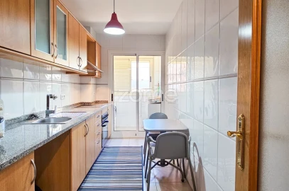 Apartamento T1 para Arrendamento em Paranhos