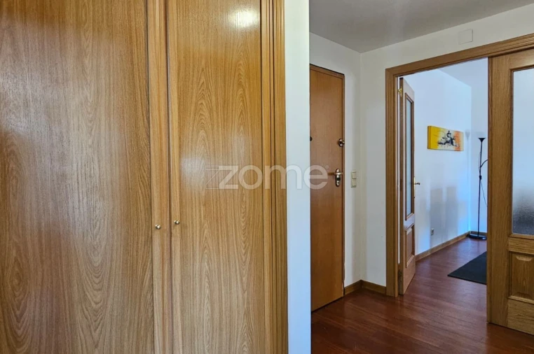 Apartamento T1 para Arrendamento em Paranhos Foto 15