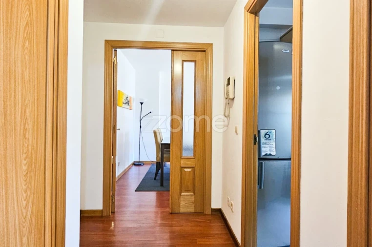 Apartamento T1 para Arrendamento em Paranhos Foto 7