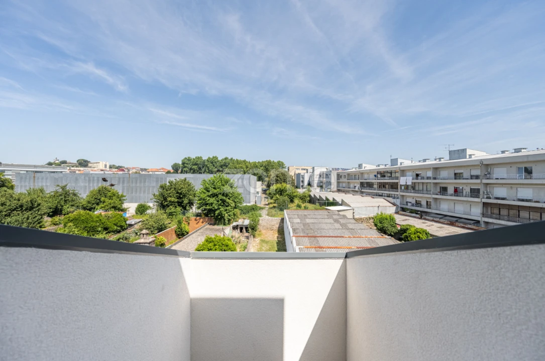 Apartamento T2 para Arrendamento em São Vitor (Braga) Foto 16