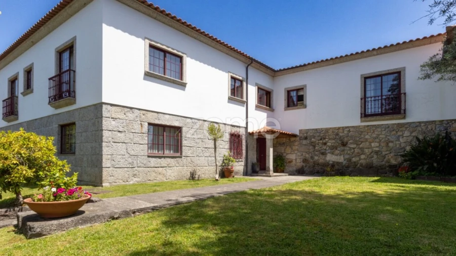 Moradia T5 para Venda em Arões (São Romão)