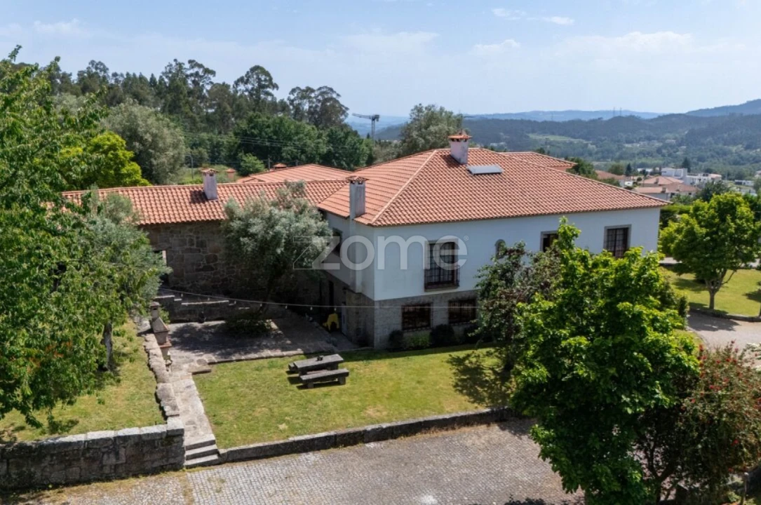 Moradia T5 para Venda em Arões (São Romão) Foto 1