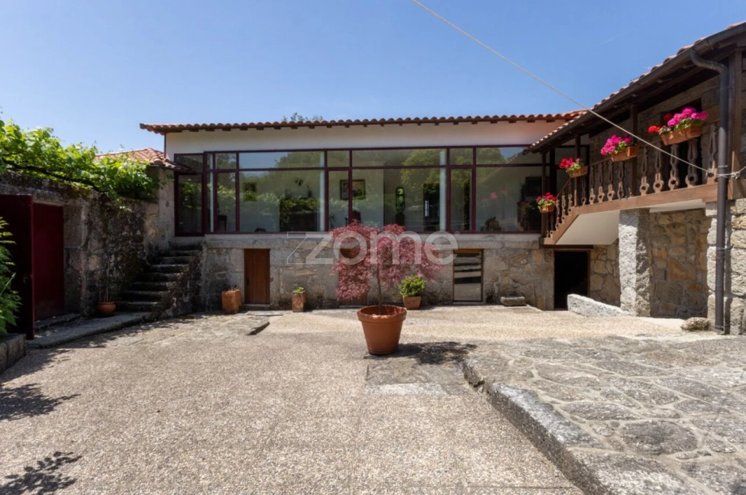 Moradia T5 para Venda em Arões (São Romão) Foto 10