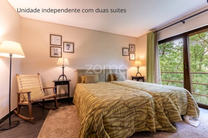 Moradia T7 para Venda em Ventosa e Cova