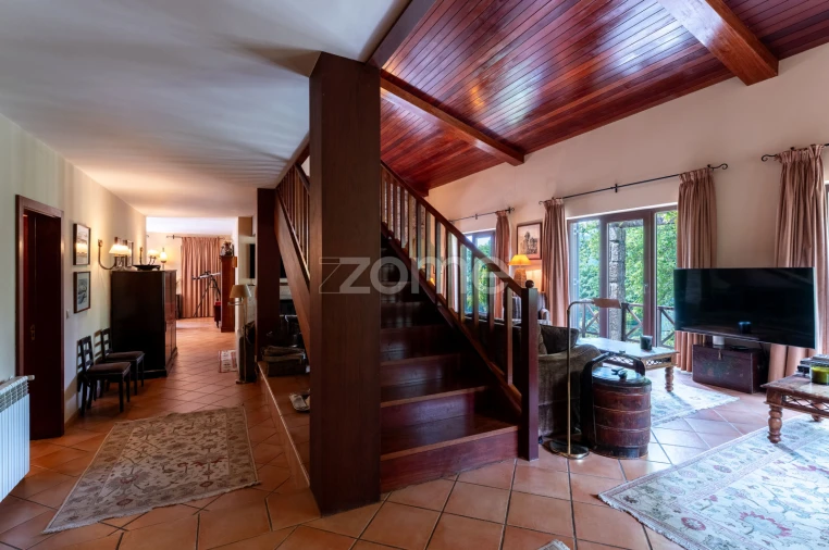 Moradia T7 para Venda em Ventosa e Cova Foto 4