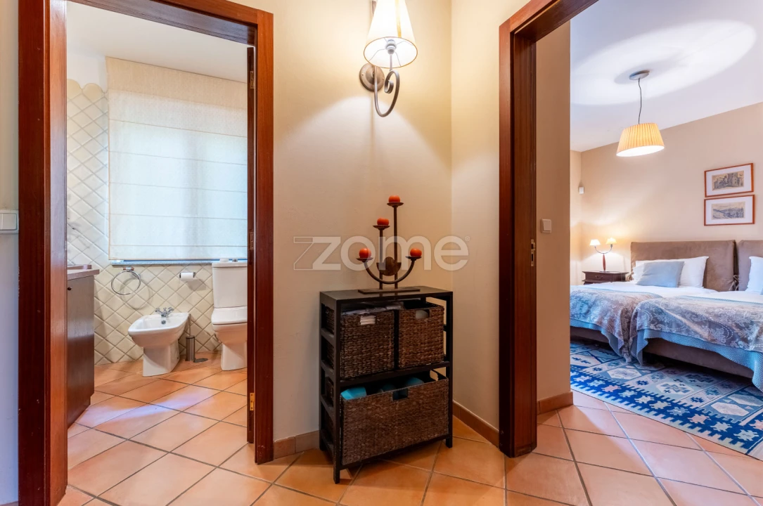 Moradia T7 para Venda em Ventosa e Cova Foto 17