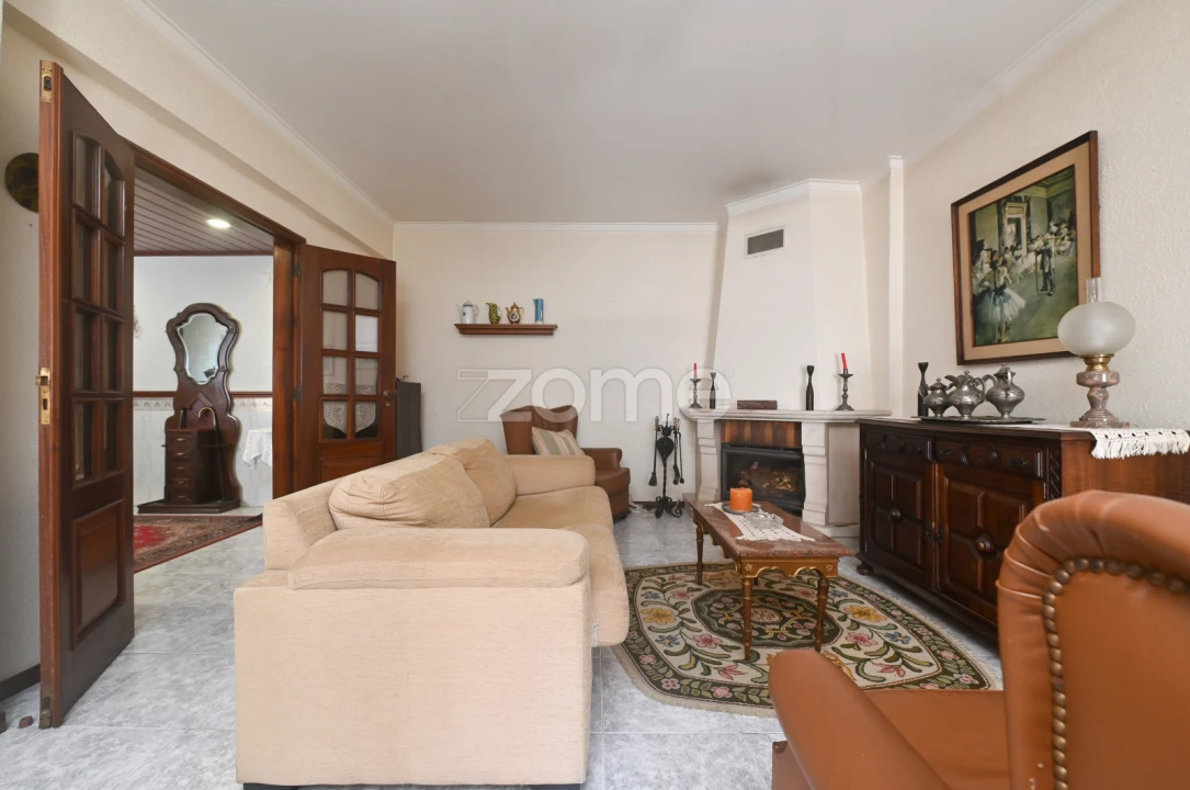 Apartamento T3 para Venda em Massamá e Monte Abraão Foto 5