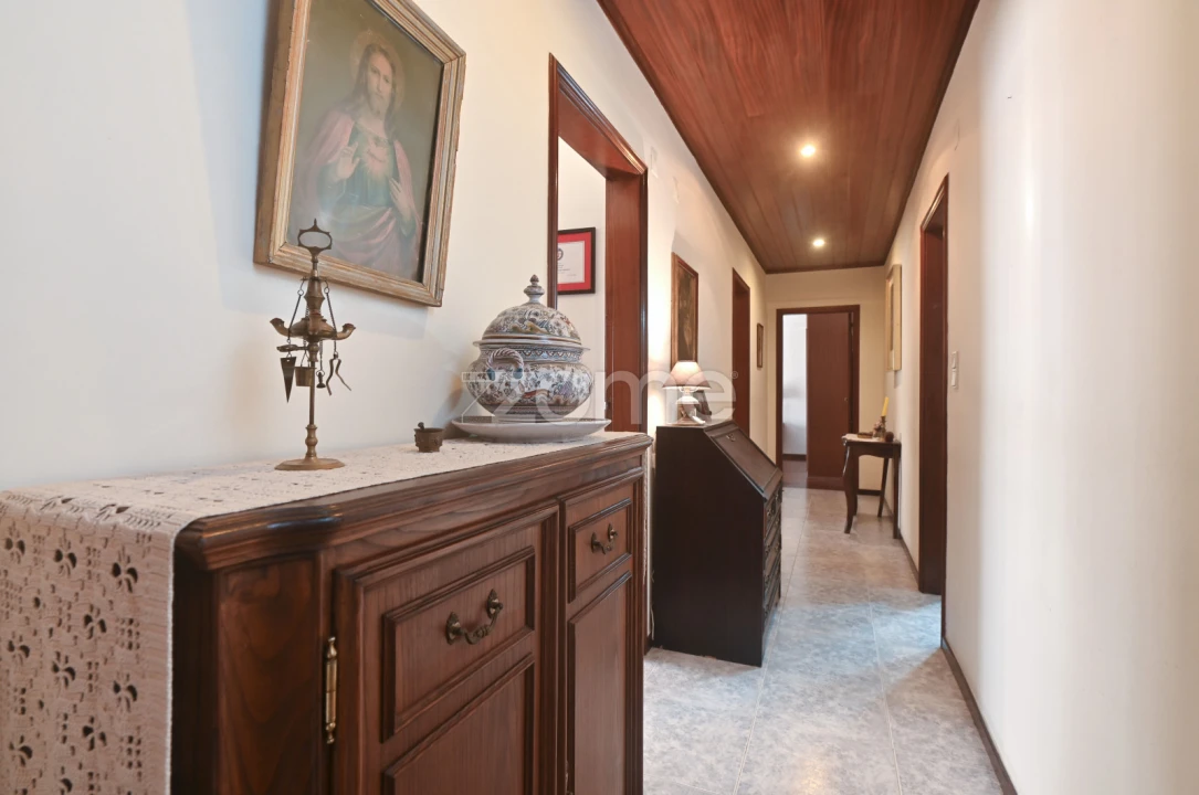 Apartamento T3 para Venda em Massamá e Monte Abraão Foto 11