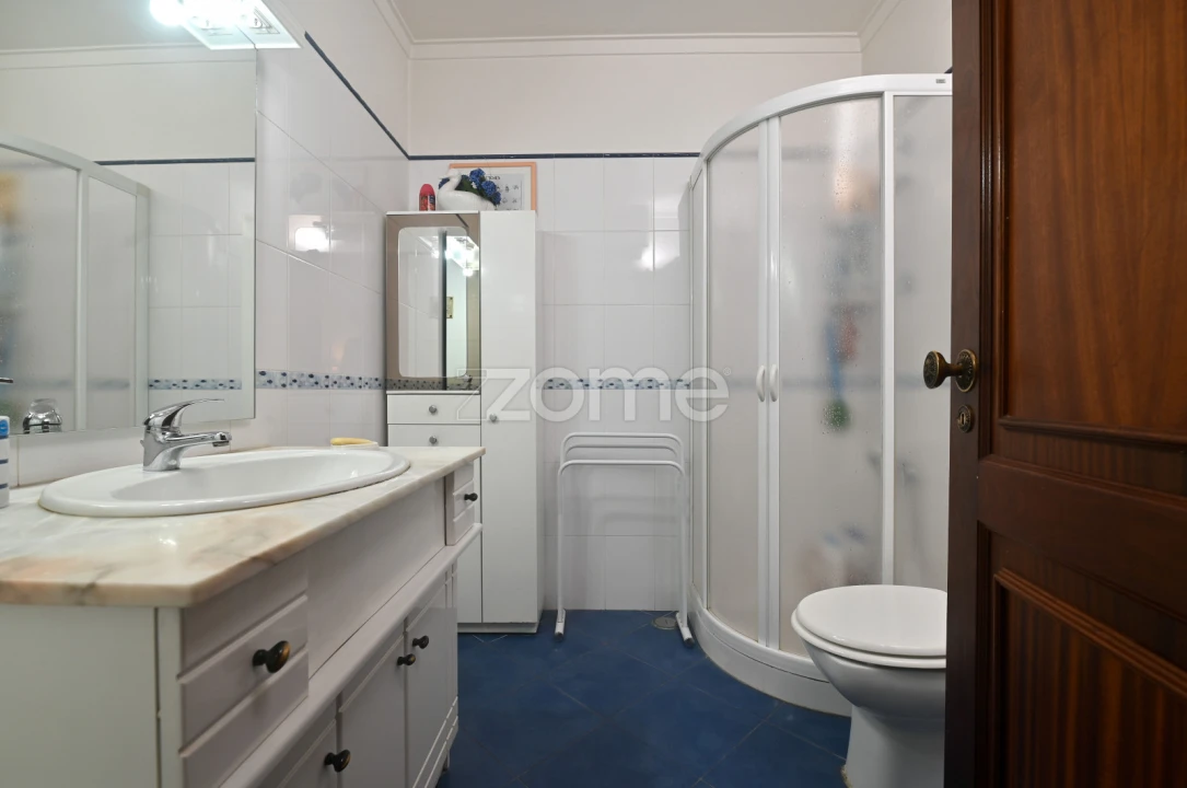 Apartamento T3 para Venda em Massamá e Monte Abraão Foto 18