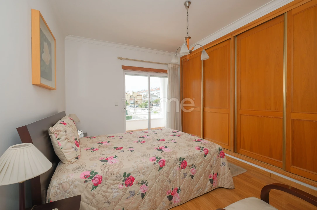 Apartamento T2 para Venda em Alcabideche Foto 18
