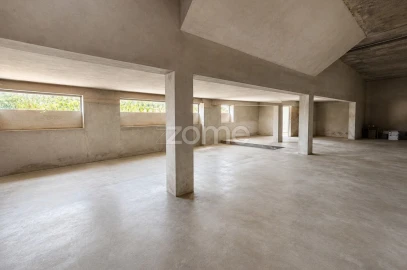 Moradia T3 para Venda em Carnaxide e Queijas