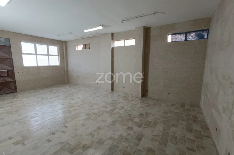 Terreno Comércio / Armazém para Arrendamento em Santa Maria Maior e Monserrate e Meadela Foto 3